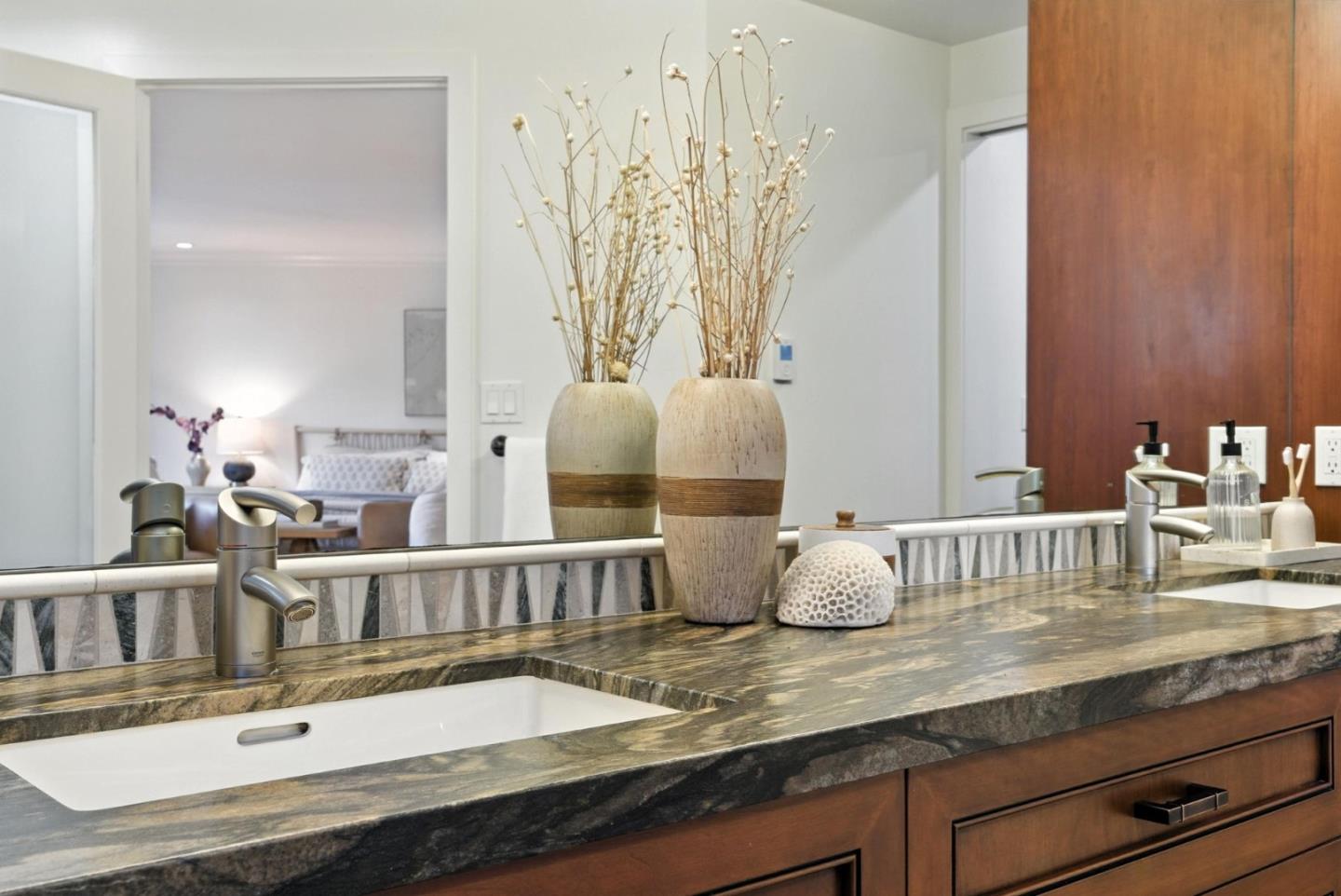 Detail Gallery Image 35 of 73 For 2774 Belmont Canyon, Belmont,  CA 94002 - 5 Beds | 3/1 Baths