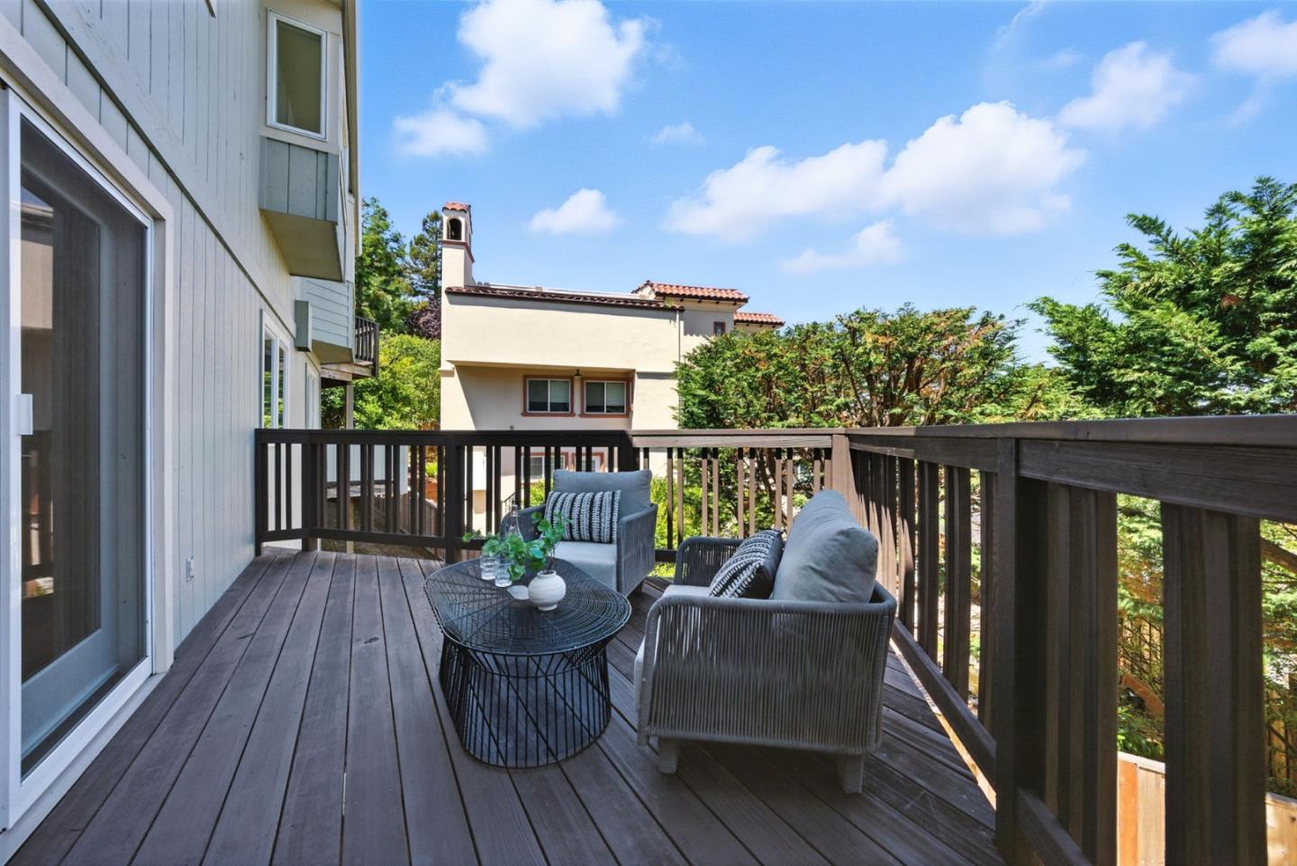 Detail Gallery Image 42 of 73 For 2774 Belmont Canyon, Belmont,  CA 94002 - 5 Beds | 3/1 Baths