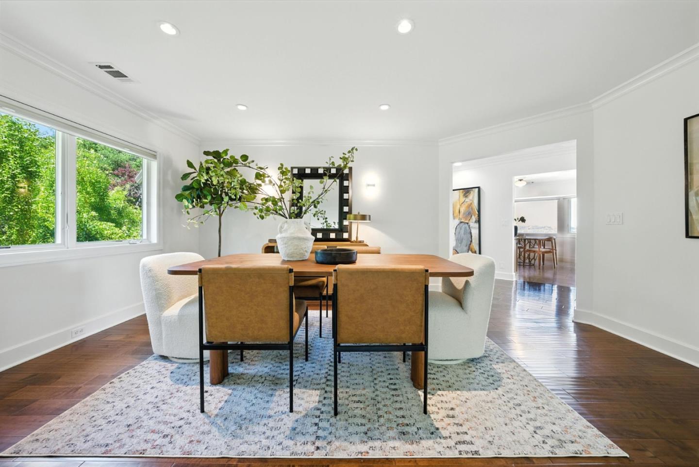 Detail Gallery Image 9 of 73 For 2774 Belmont Canyon, Belmont,  CA 94002 - 5 Beds | 3/1 Baths