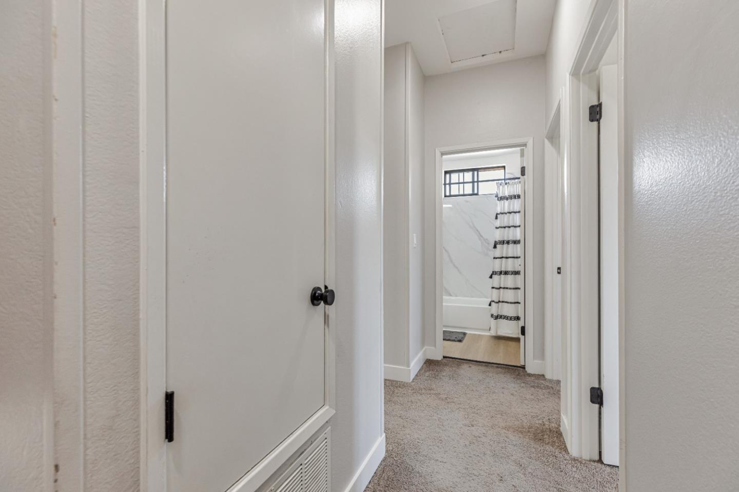 Detail Gallery Image 25 of 38 For 200 Gibson Dr #36,  Hollister,  CA 95023 - 3 Beds | 1/1 Baths