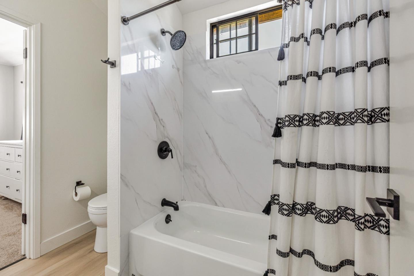 Detail Gallery Image 26 of 38 For 200 Gibson Dr #36,  Hollister,  CA 95023 - 3 Beds | 1/1 Baths