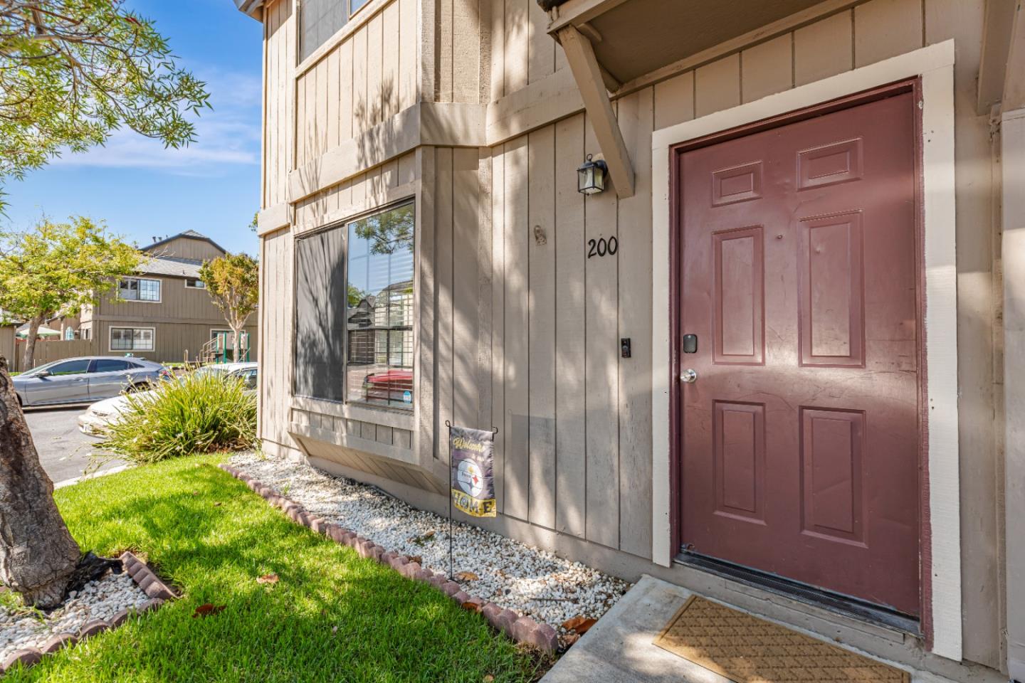 Detail Gallery Image 3 of 38 For 200 Gibson Dr #36,  Hollister,  CA 95023 - 3 Beds | 1/1 Baths