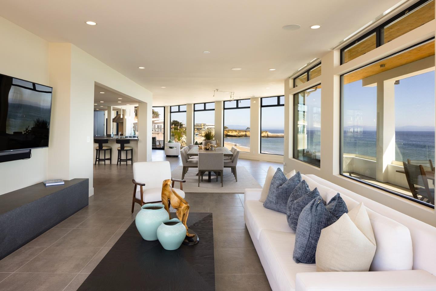 Detail Gallery Image 13 of 59 For 2900 E Cliff Dr, Santa Cruz,  CA 95062 - 4 Beds | 4 Baths