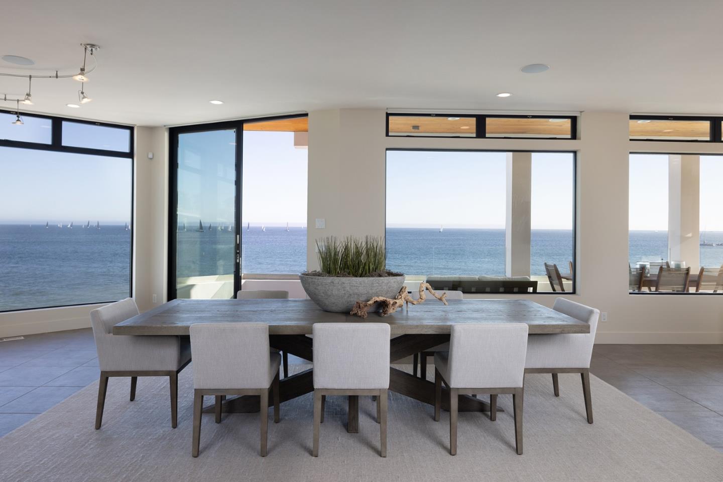 Detail Gallery Image 16 of 59 For 2900 E Cliff Dr, Santa Cruz,  CA 95062 - 4 Beds | 4 Baths