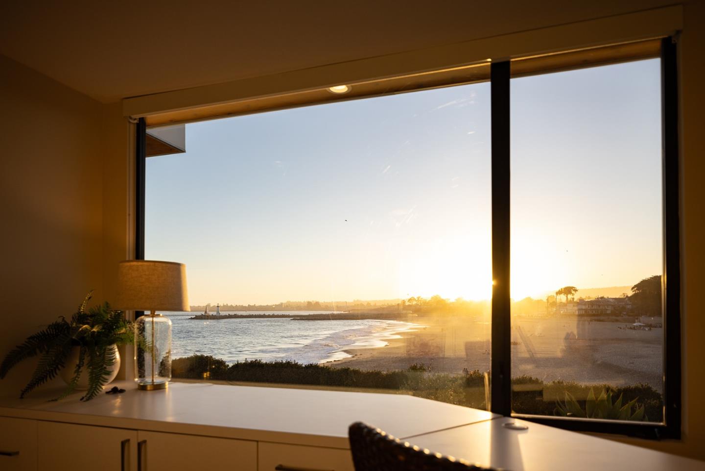 Detail Gallery Image 39 of 59 For 2900 E Cliff Dr, Santa Cruz,  CA 95062 - 4 Beds | 4 Baths