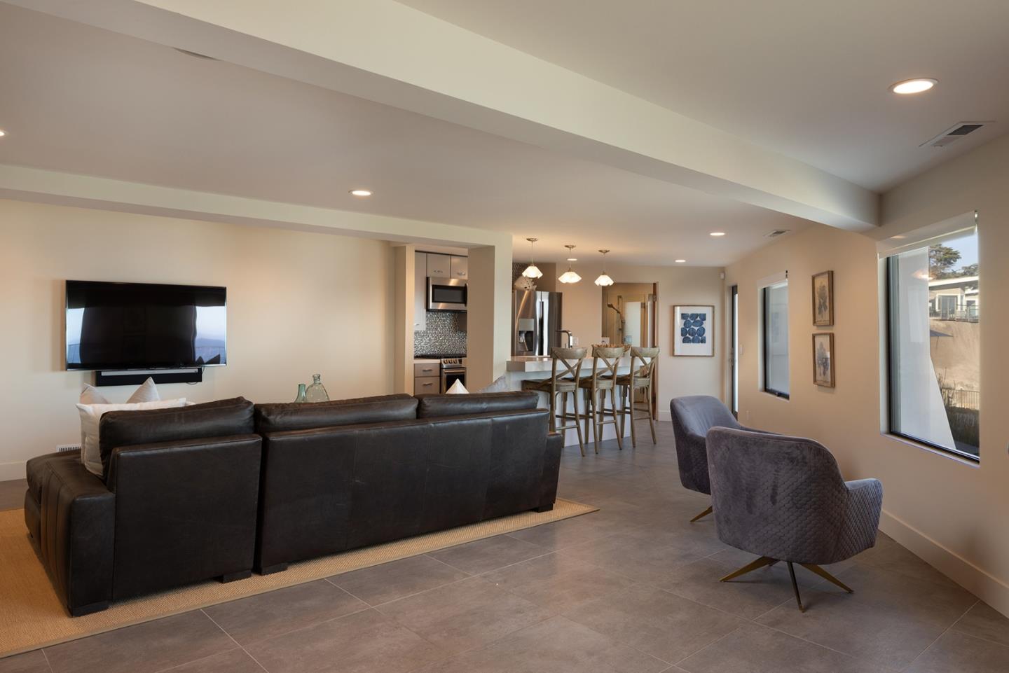 Detail Gallery Image 47 of 59 For 2900 E Cliff Dr, Santa Cruz,  CA 95062 - 4 Beds | 4 Baths