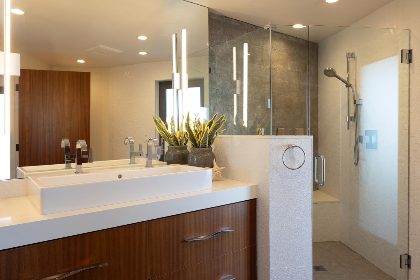 Detail Gallery Image 50 of 59 For 2900 E Cliff Dr, Santa Cruz,  CA 95062 - 4 Beds | 4 Baths
