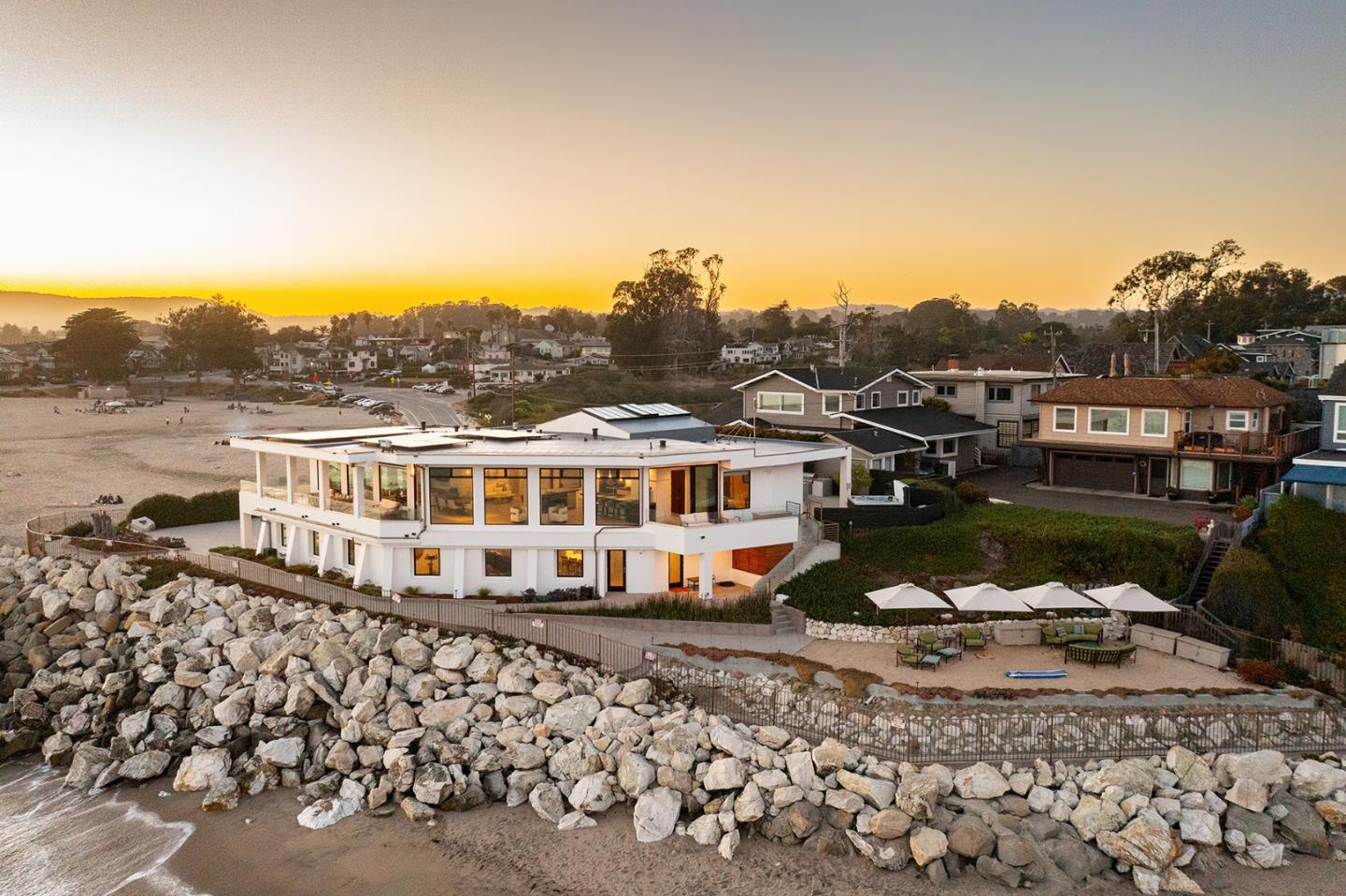 Detail Gallery Image 55 of 59 For 2900 E Cliff Dr, Santa Cruz,  CA 95062 - 4 Beds | 4 Baths