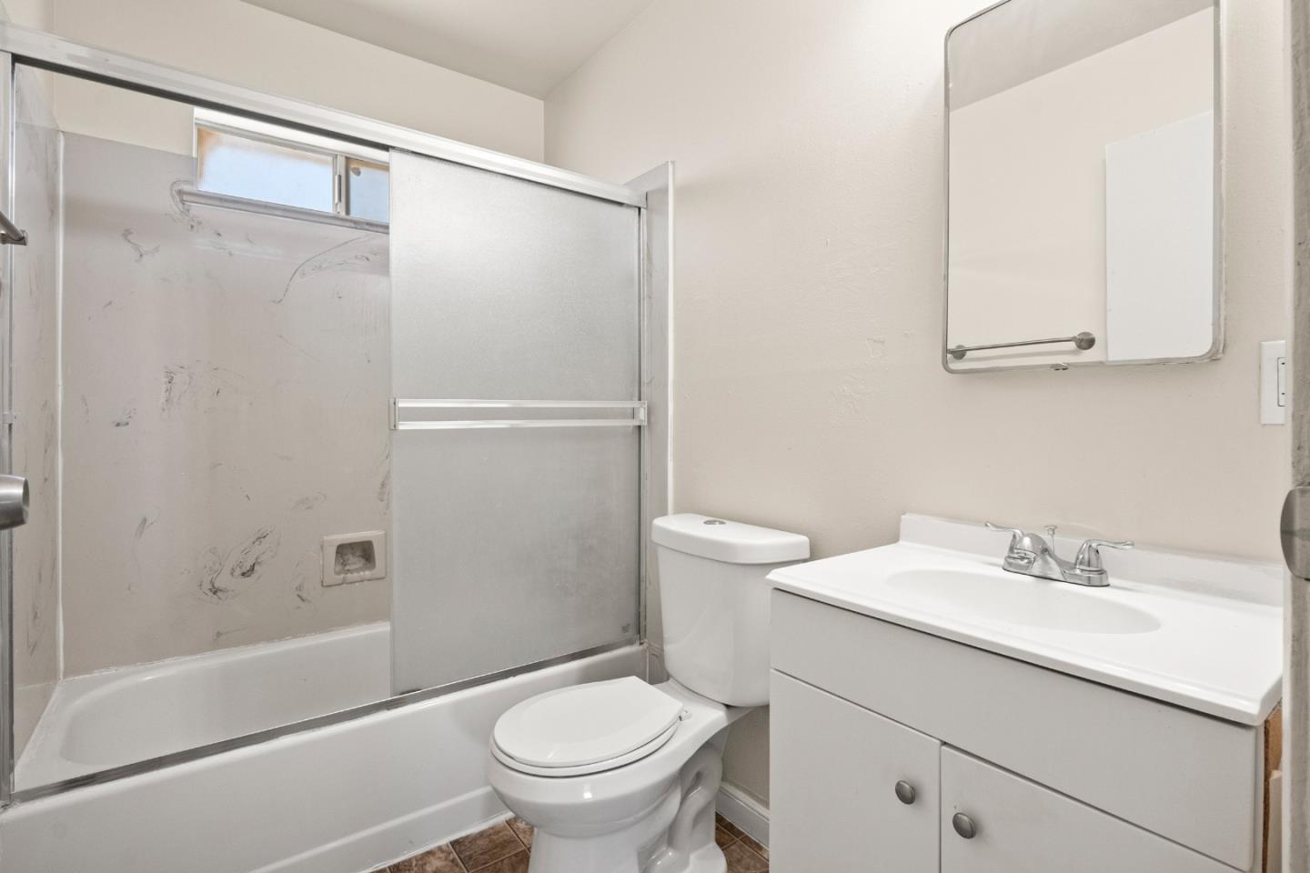 Detail Gallery Image 14 of 33 For 24598 Sybil Ave, Hayward,  CA 94542 - – Beds | – Baths