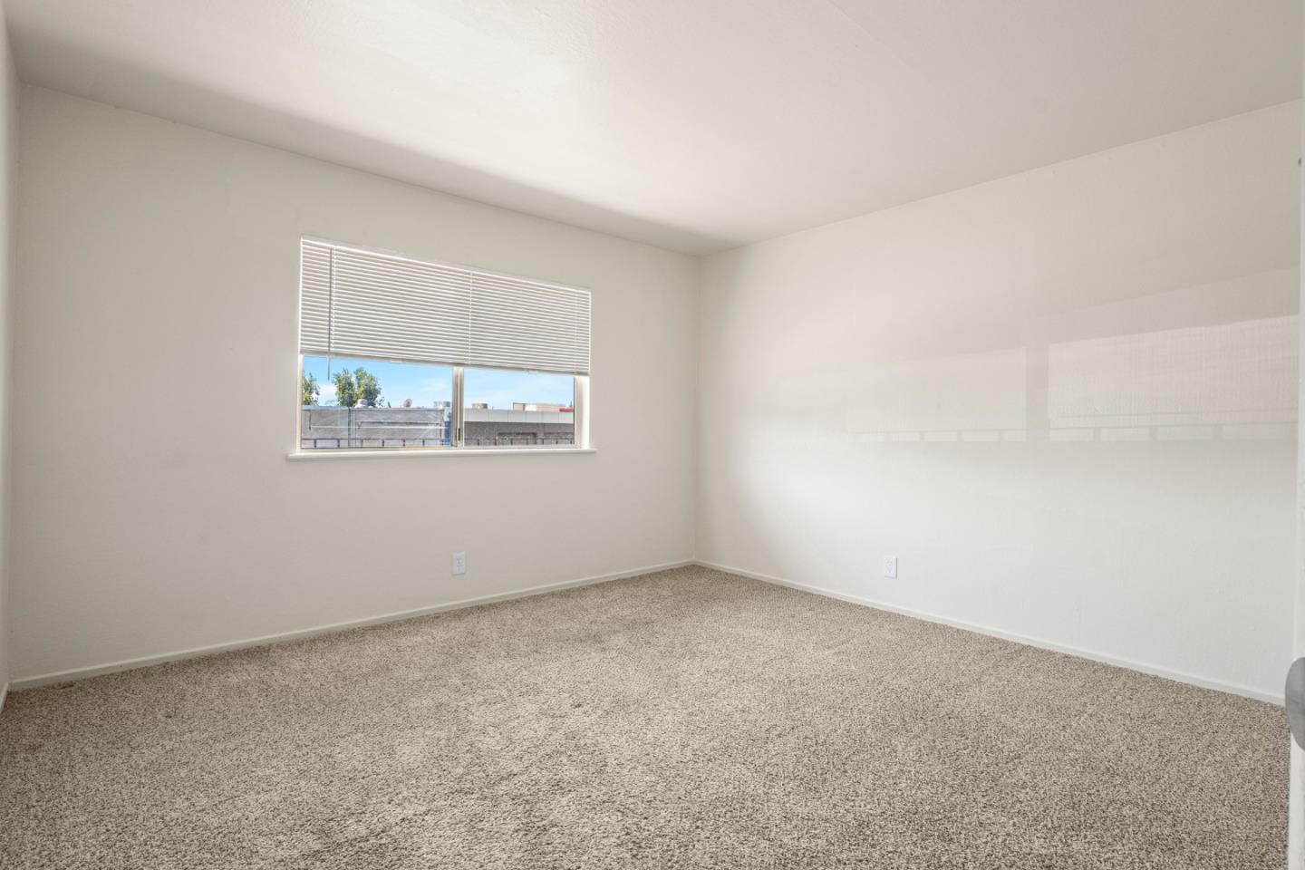 Detail Gallery Image 15 of 33 For 24598 Sybil Ave, Hayward,  CA 94542 - – Beds | – Baths