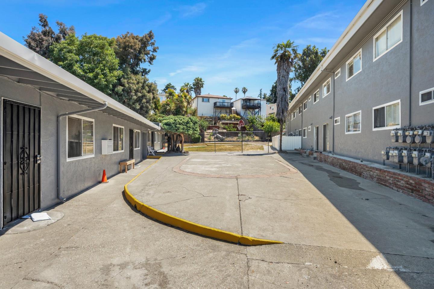 Detail Gallery Image 27 of 33 For 24598 Sybil Ave, Hayward,  CA 94542 - – Beds | – Baths