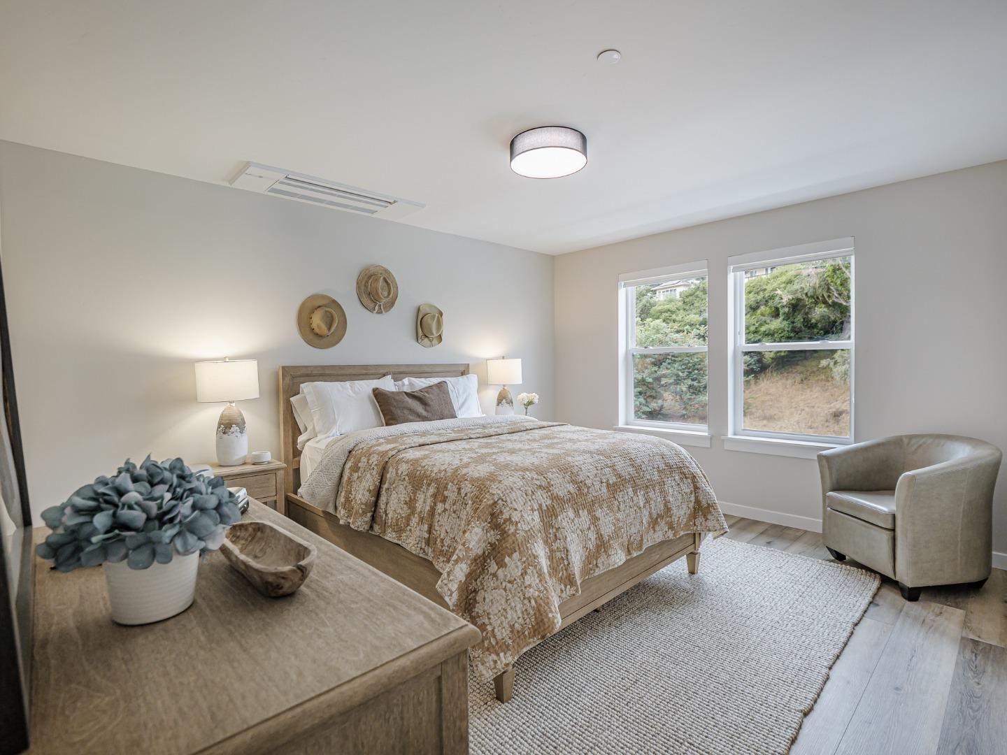 Detail Gallery Image 12 of 16 For 131 Aptos Village Way #2,  Aptos,  CA 95003 - 3 Beds | 3 Baths