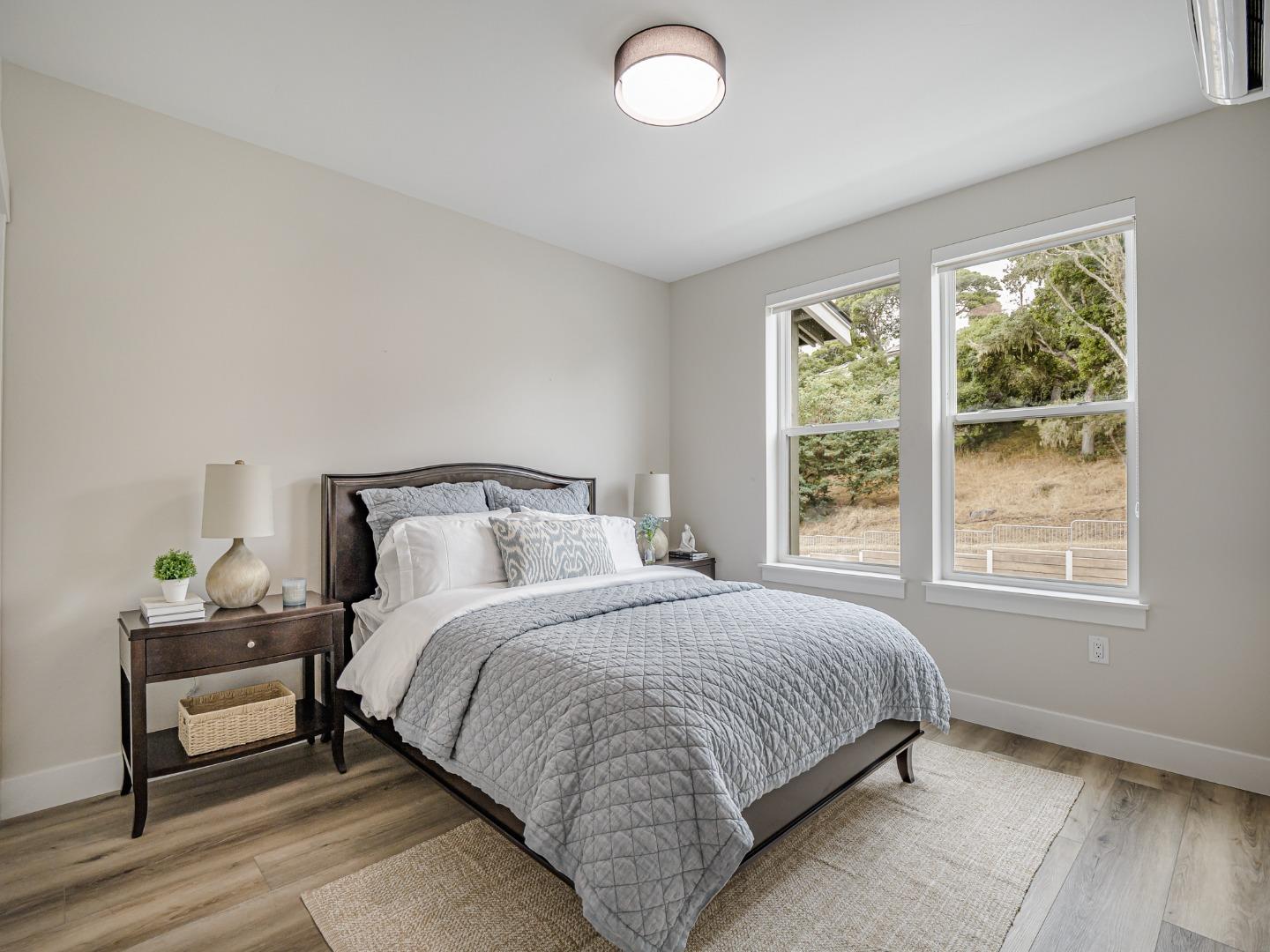 Detail Gallery Image 6 of 16 For 131 Aptos Village Way #2,  Aptos,  CA 95003 - 3 Beds | 3 Baths