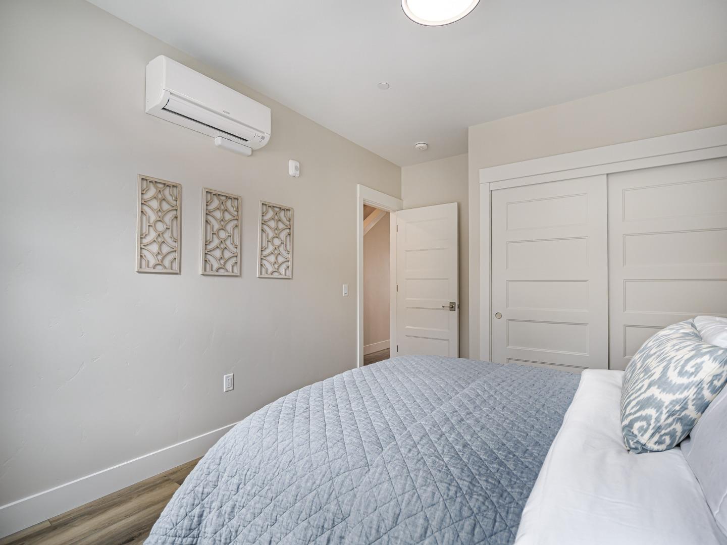 Detail Gallery Image 7 of 16 For 131 Aptos Village Way #2,  Aptos,  CA 95003 - 3 Beds | 3 Baths
