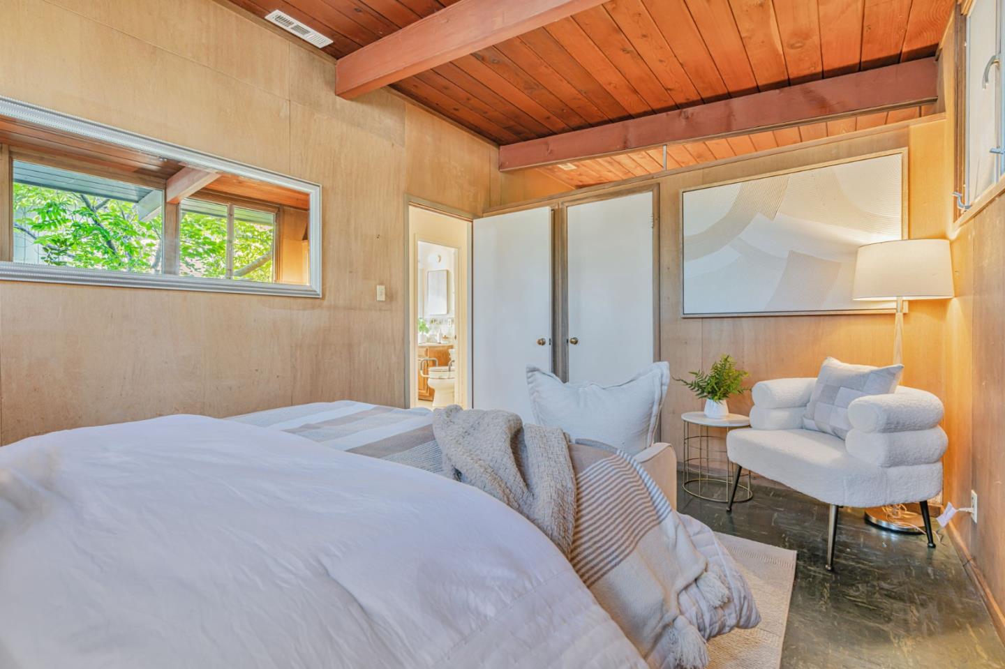 Detail Gallery Image 13 of 17 For 26 Roosevelt Cir, Palo Alto,  CA 94306 - 3 Beds | 2 Baths