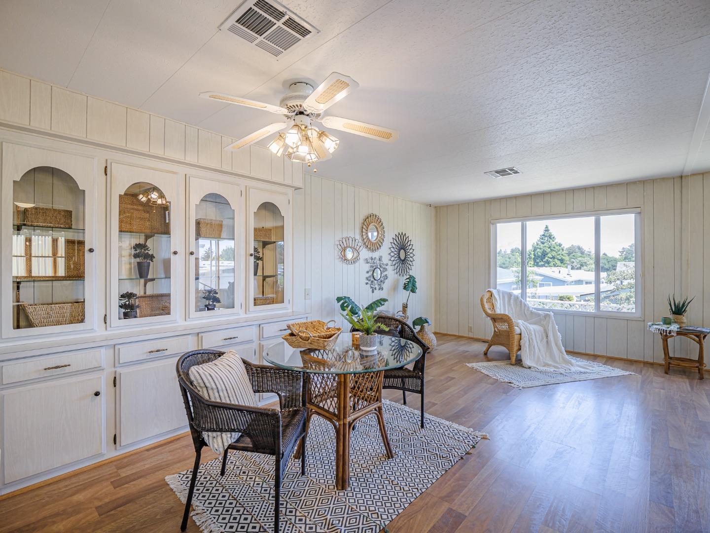 Detail Gallery Image 10 of 21 For 2655 Brommer St #16,  Santa Cruz,  CA 95062 - 2 Beds | 2 Baths