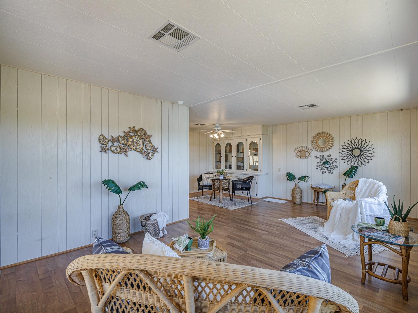 Detail Gallery Image 8 of 21 For 2655 Brommer St #16,  Santa Cruz,  CA 95062 - 2 Beds | 2 Baths