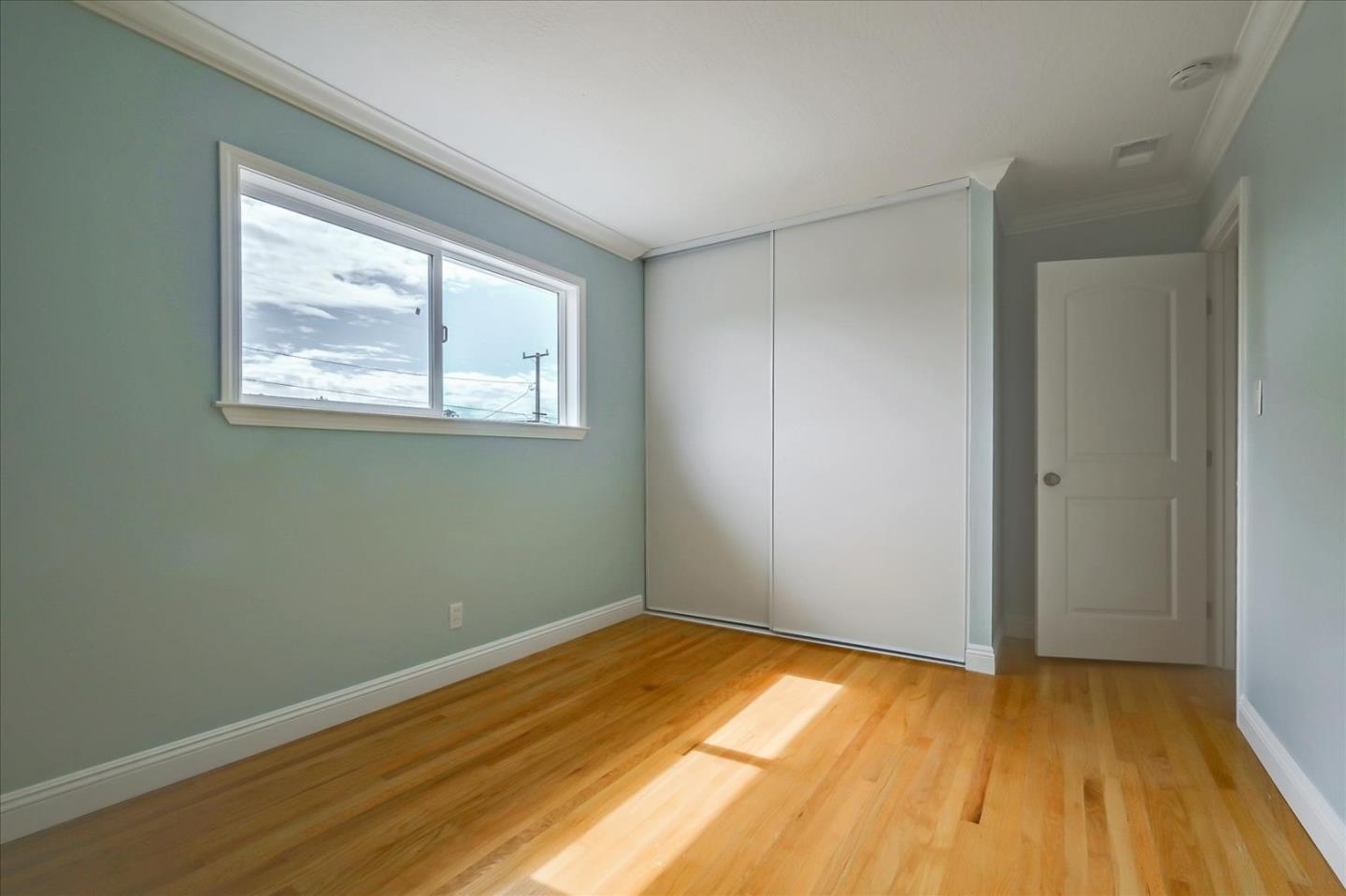 Detail Gallery Image 27 of 61 For 621 Monterey Ave, Capitola,  CA 95010 - 5 Beds | 2/1 Baths