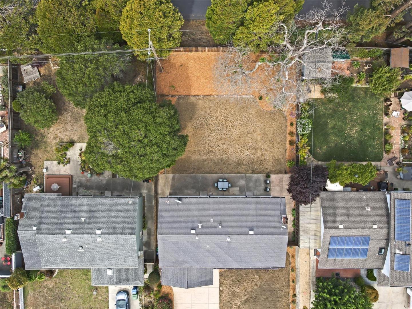 Detail Gallery Image 44 of 61 For 621 Monterey Ave, Capitola,  CA 95010 - 5 Beds | 2/1 Baths