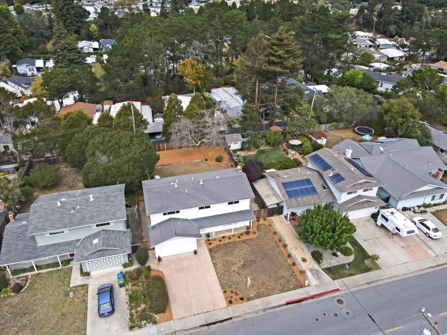 Detail Gallery Image 56 of 61 For 621 Monterey Ave, Capitola,  CA 95010 - 5 Beds | 2/1 Baths