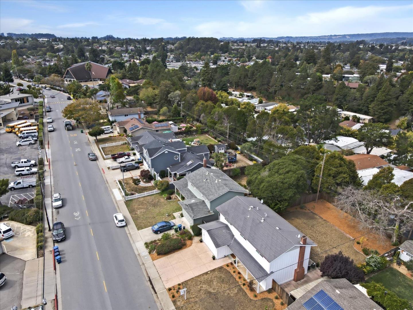 Detail Gallery Image 58 of 61 For 621 Monterey Ave, Capitola,  CA 95010 - 5 Beds | 2/1 Baths