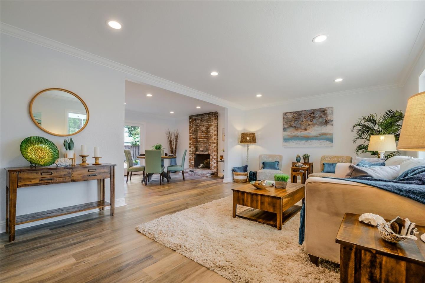 Detail Gallery Image 6 of 61 For 621 Monterey Ave, Capitola,  CA 95010 - 5 Beds | 2/1 Baths
