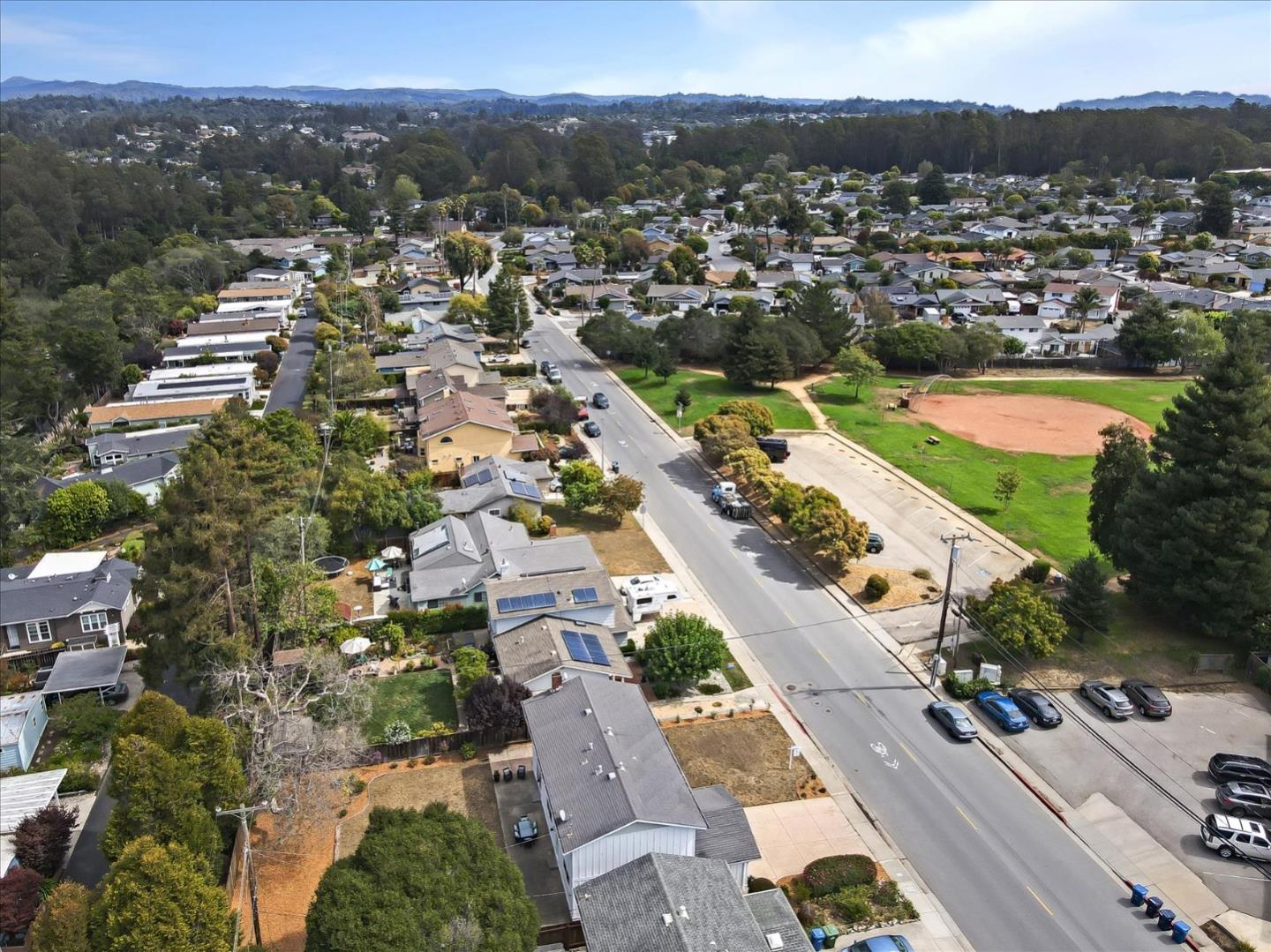 Detail Gallery Image 60 of 61 For 621 Monterey Ave, Capitola,  CA 95010 - 5 Beds | 2/1 Baths