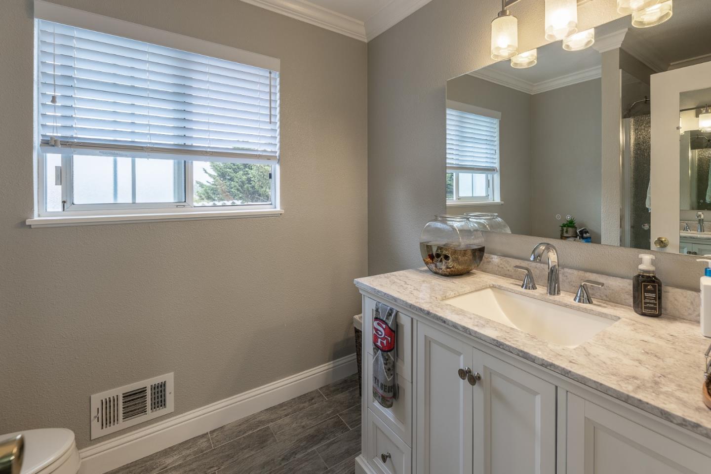 Detail Gallery Image 17 of 25 For 808 Saratoga Dr, Salinas,  CA 93906 - 3 Beds | 2 Baths