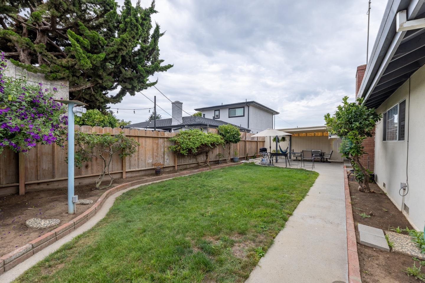 Detail Gallery Image 20 of 25 For 808 Saratoga Dr, Salinas,  CA 93906 - 3 Beds | 2 Baths