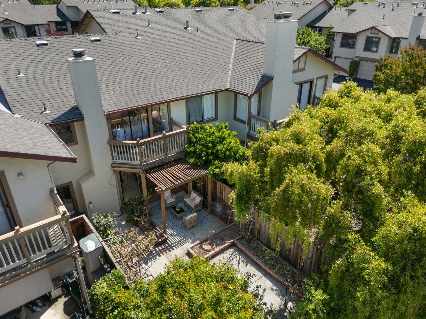 Detail Gallery Image 33 of 38 For 940 Cherry Glen Ter, Fremont,  CA 94536 - 3 Beds | 2/1 Baths