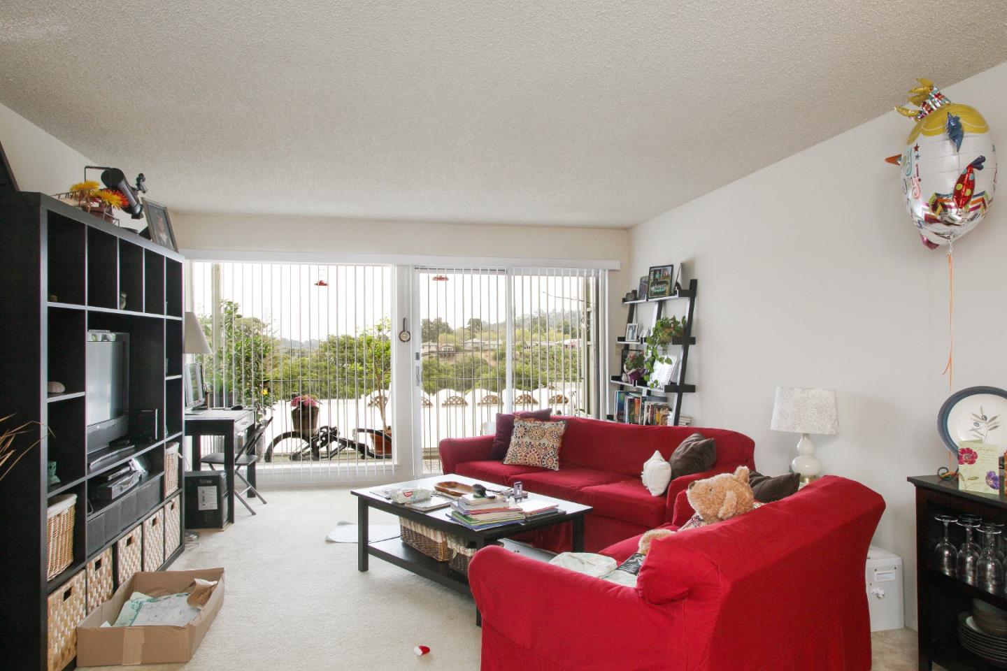 Detail Gallery Image 8 of 45 For 2200 Village Ct, Belmont,  CA 94002 - – Beds | – Baths
