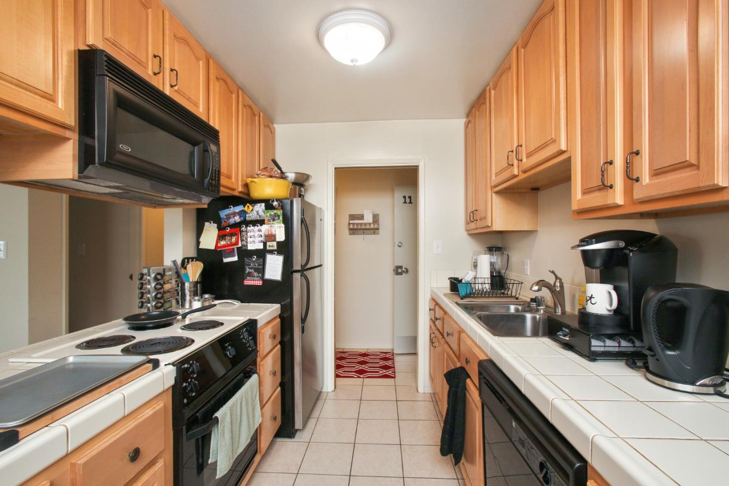 Detail Gallery Image 9 of 45 For 2200 Village Ct, Belmont,  CA 94002 - – Beds | – Baths