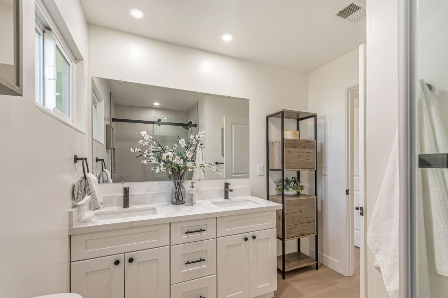 Detail Gallery Image 31 of 45 For 890 Silacci Dr, Campbell,  CA 95008 - 3 Beds | 2 Baths