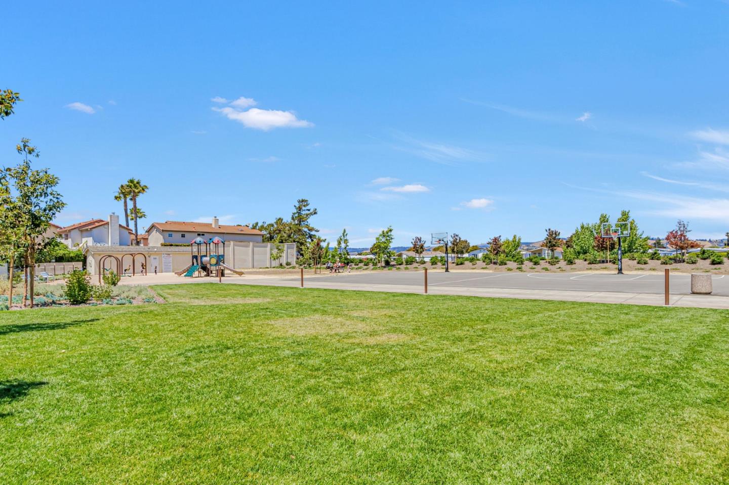 Detail Gallery Image 48 of 55 For 2213 Wigeon Ct, San Leandro,  CA 94579 - 3 Beds | 2/1 Baths