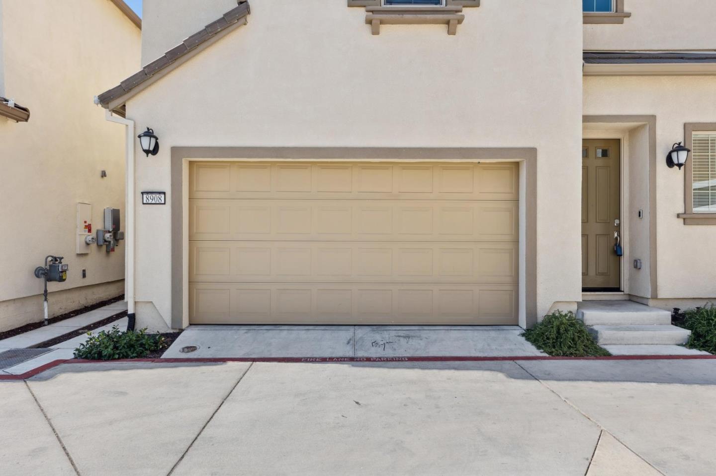 Detail Gallery Image 2 of 53 For 8908 Upbeat Way, Elk Grove,  CA 95757 - 3 Beds | 2/1 Baths