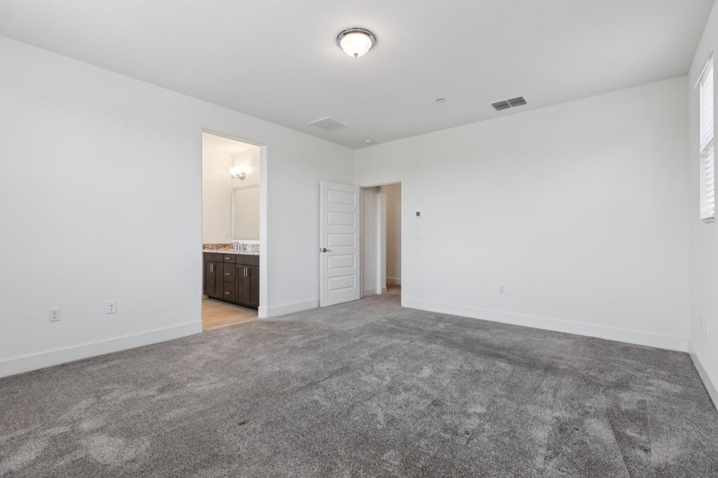 Detail Gallery Image 26 of 53 For 8908 Upbeat Way, Elk Grove,  CA 95757 - 3 Beds | 2/1 Baths