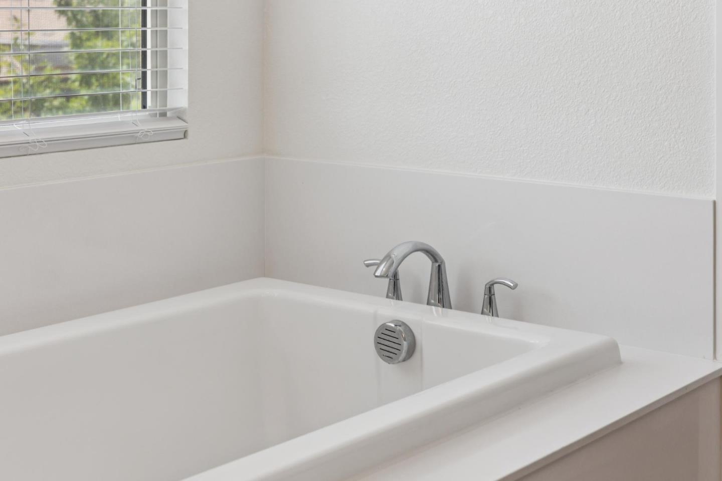 Detail Gallery Image 29 of 53 For 8908 Upbeat Way, Elk Grove,  CA 95757 - 3 Beds | 2/1 Baths