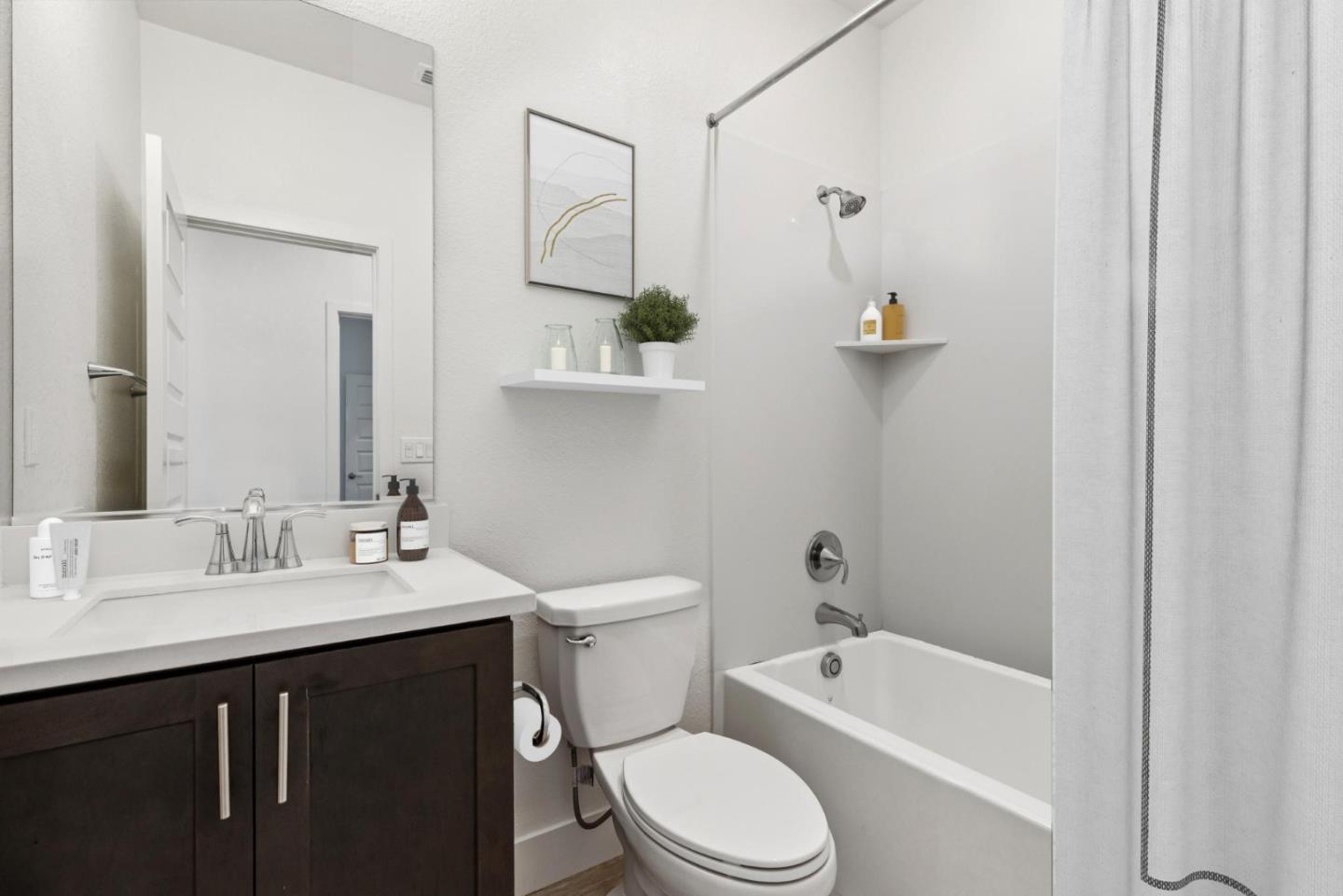 Detail Gallery Image 42 of 53 For 8908 Upbeat Way, Elk Grove,  CA 95757 - 3 Beds | 2/1 Baths