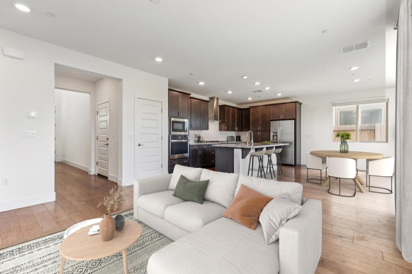 Detail Gallery Image 46 of 53 For 8908 Upbeat Way, Elk Grove,  CA 95757 - 3 Beds | 2/1 Baths