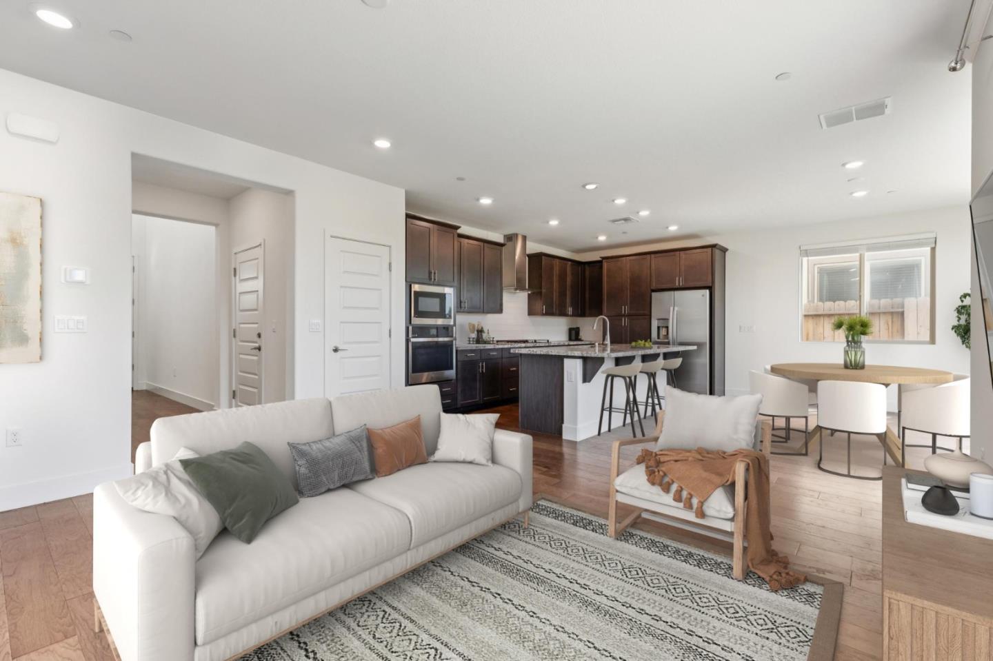 Detail Gallery Image 47 of 53 For 8908 Upbeat Way, Elk Grove,  CA 95757 - 3 Beds | 2/1 Baths