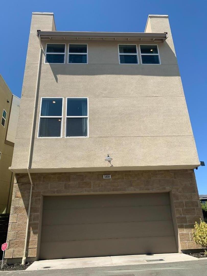 Detail Gallery Image 5 of 64 For 5808 Nugget Way, Dublin,  CA 94568 - 5 Beds | 4 Baths