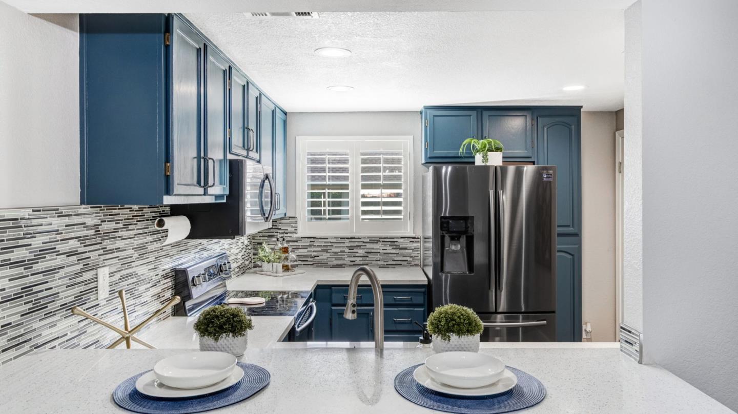 Detail Gallery Image 4 of 29 For 1034 Summerplace Dr, San Jose,  CA 95122 - 1 Beds | 1 Baths