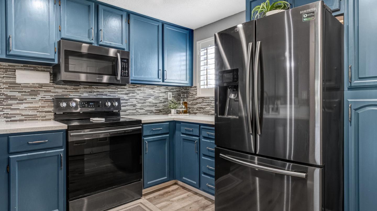 Detail Gallery Image 5 of 29 For 1034 Summerplace Dr, San Jose,  CA 95122 - 1 Beds | 1 Baths