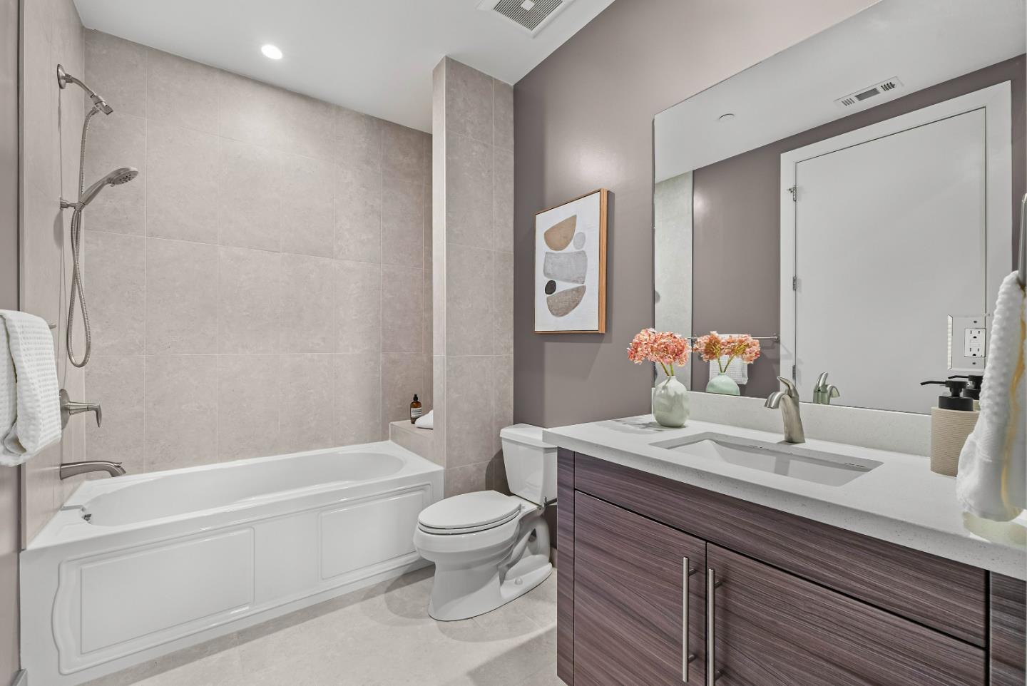 Detail Gallery Image 16 of 44 For 600 El Camino Real #213,  Belmont,  CA 94002 - 2 Beds | 2 Baths