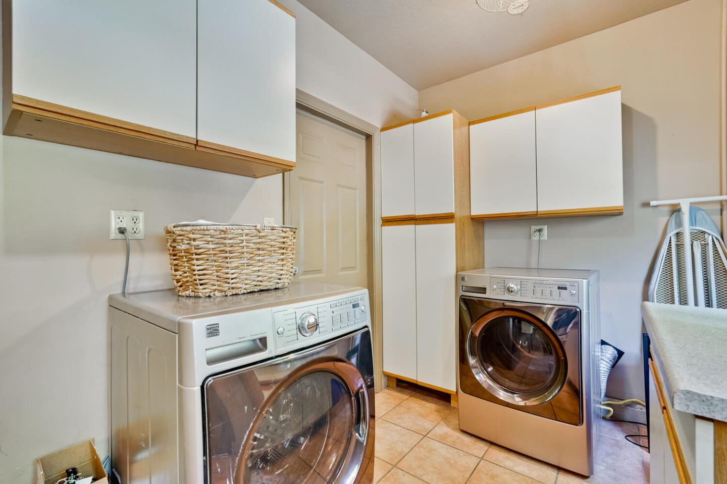 Detail Gallery Image 16 of 26 For 18640 Sandy Rd, Castro Valley,  CA 94546 - 3 Beds | 2 Baths