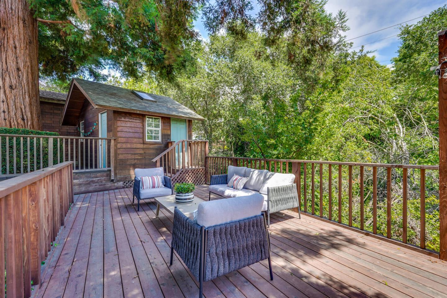 Detail Gallery Image 23 of 26 For 18640 Sandy Rd, Castro Valley,  CA 94546 - 3 Beds | 2 Baths