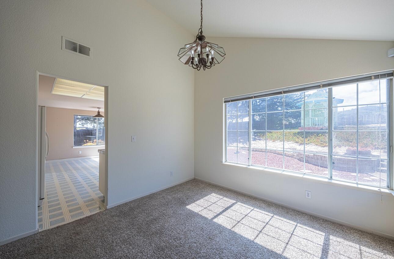 Detail Gallery Image 17 of 44 For 337 Quebrada Del Mar Rd, Marina,  CA 93933 - 4 Beds | 2/1 Baths