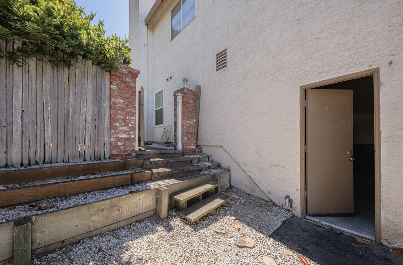 Detail Gallery Image 26 of 44 For 337 Quebrada Del Mar Rd, Marina,  CA 93933 - 4 Beds | 2/1 Baths