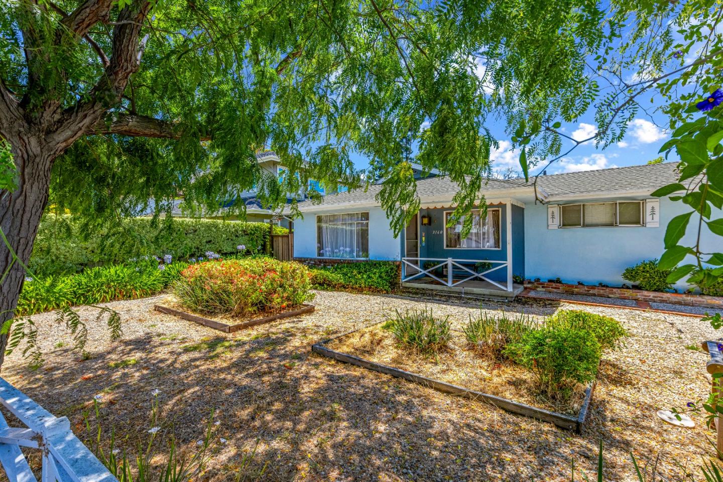Detail Gallery Image 10 of 39 For 3160 Waverley Street, Palo Alto,  CA 94306 - 3 Beds | 2 Baths