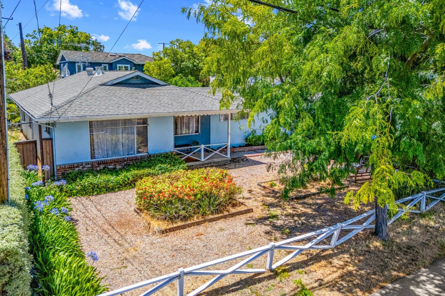 Detail Gallery Image 15 of 39 For 3160 Waverley Street, Palo Alto,  CA 94306 - 3 Beds | 2 Baths